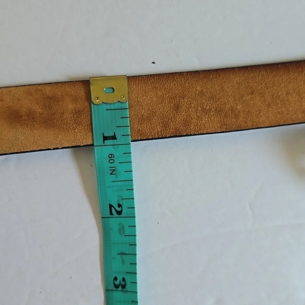 Vintage Mens Black full grain leather Belt W/ Silver Sroll detail Sz.XL/2XL